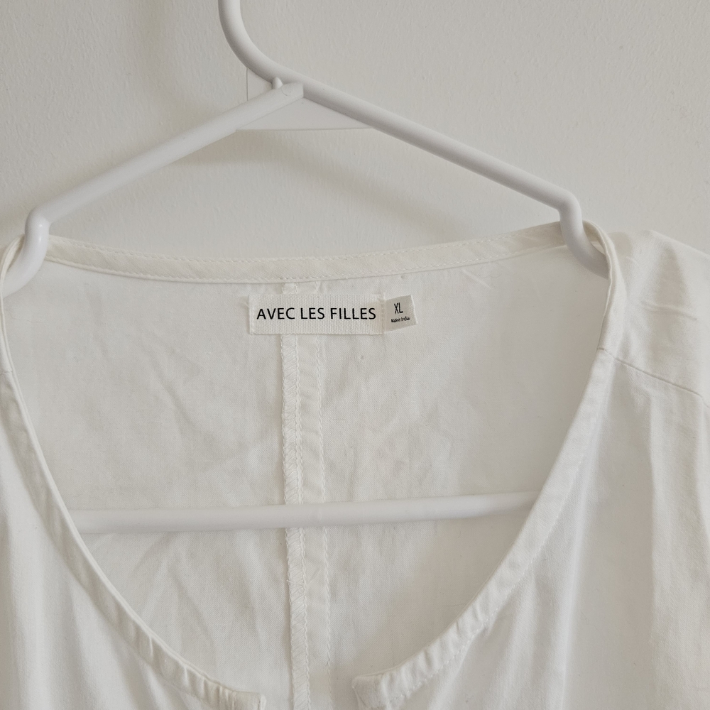 White Peplum Top - Picture 2 of 3